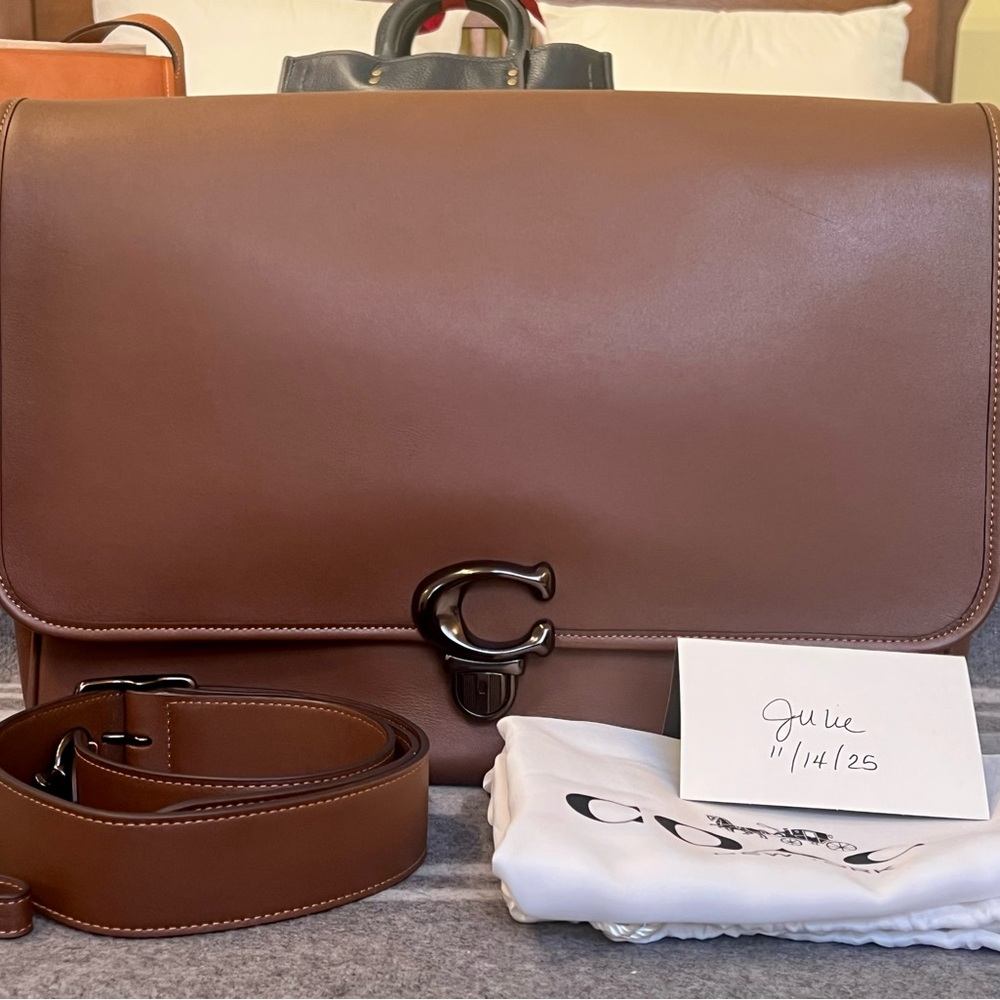 NWT Coach CE477 Studio Messenger - Color is Dark Saddle